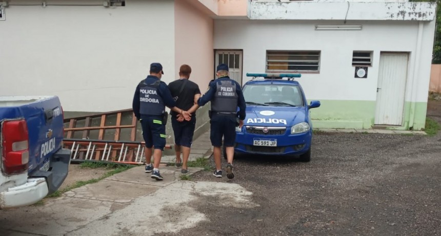 Detenidos por violación de domicilio y recuperan elemento robado.