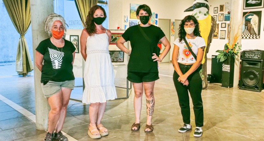 Muestra de artistas locales en el Centro Cultural Comechingones