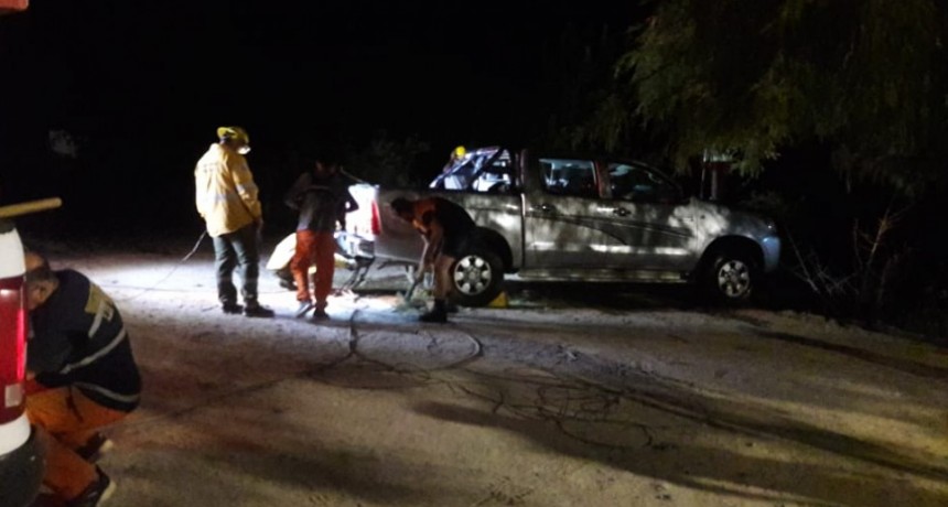 Cayo una camioneta en el Dique La Viña