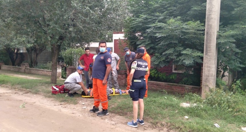 Joven turista sufrió una caída de un caballo