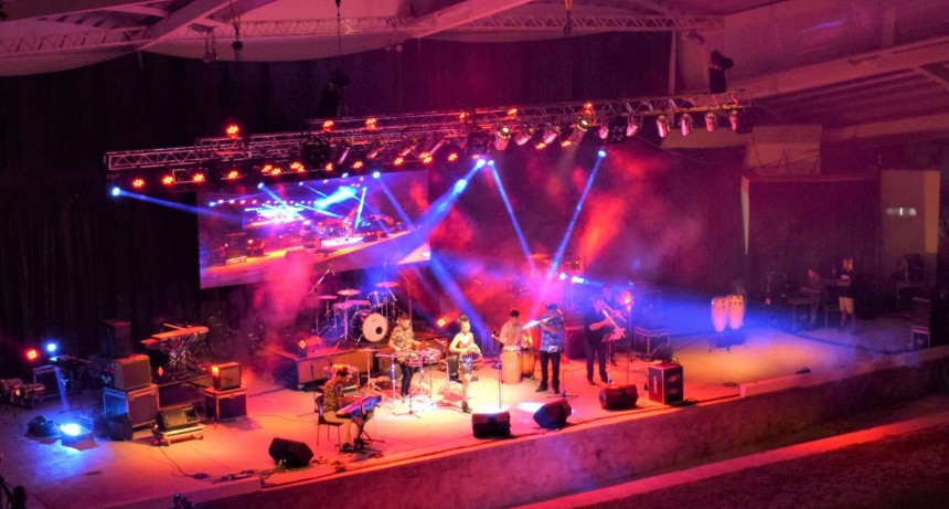 FESTIVAL EN CARNAVAL