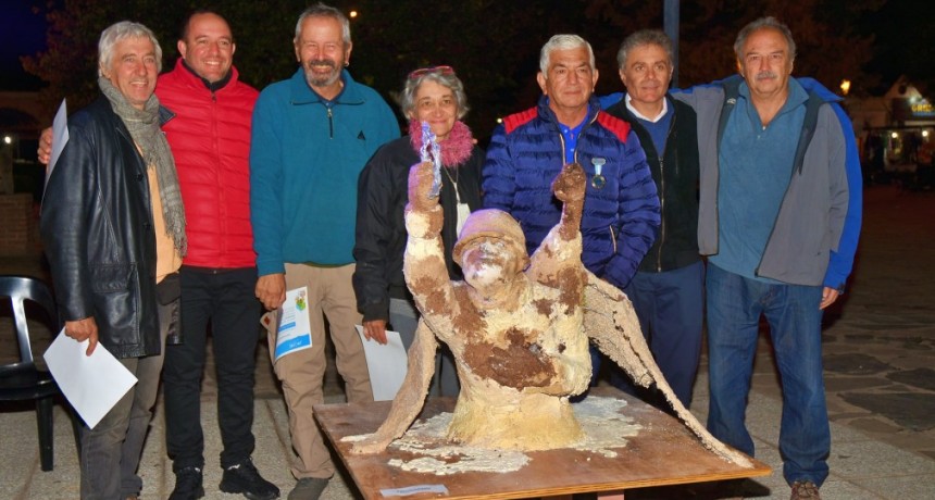 Cierre del Encuentro de Escultores en Nono