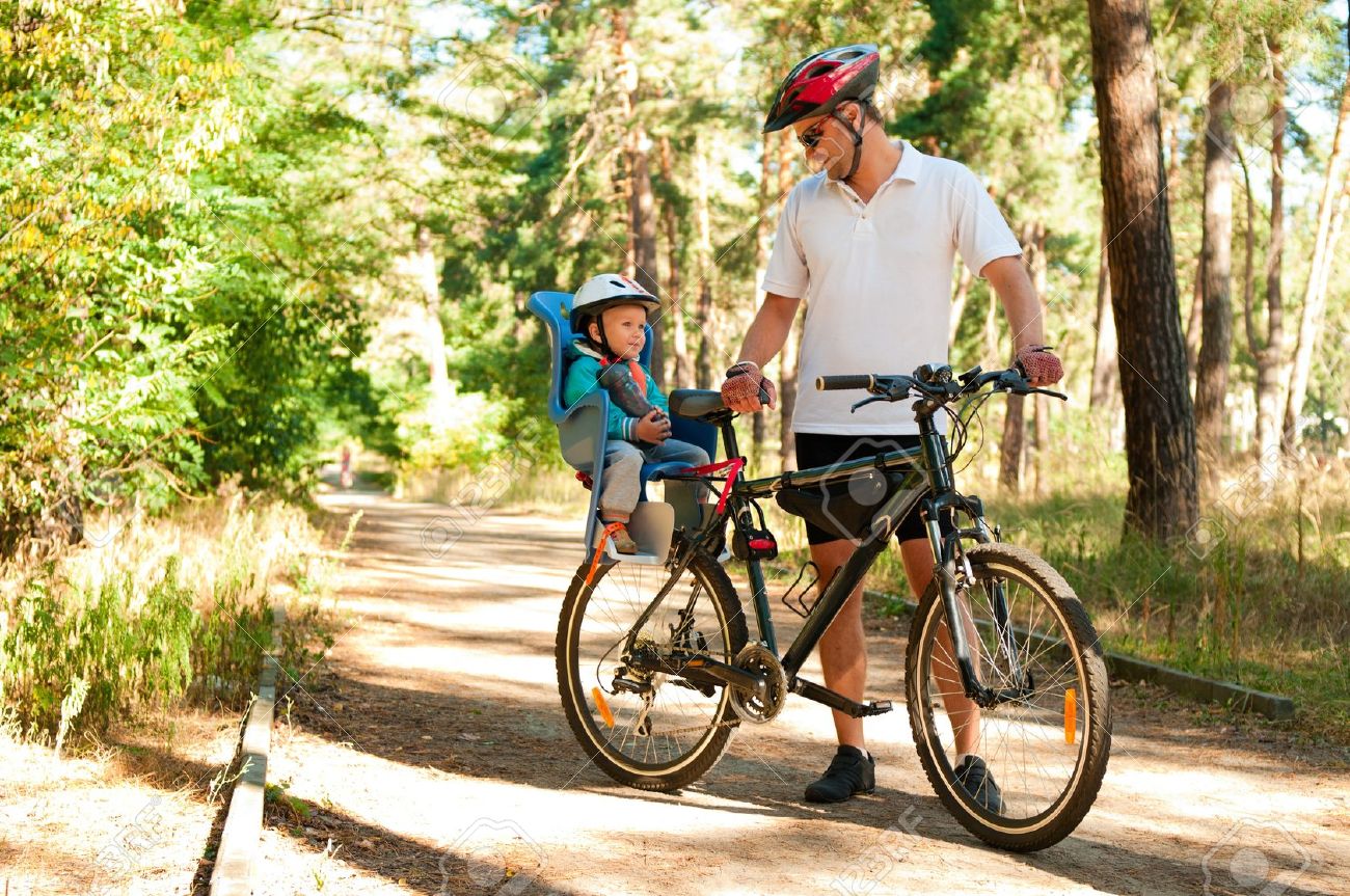 FESTEJAMOS CON PAPÁ PASEANDO EN BICICLETA