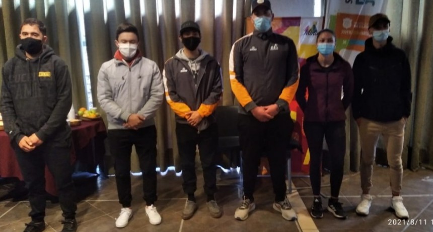 Entrega de becas para deportistas de Mina Clavero