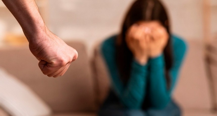 Joven detenido por violencia familiar