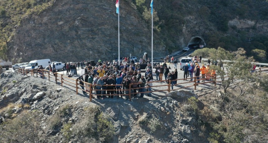 Quedó inaugurado el último tramo de pavimentación del Camino de los Túneles