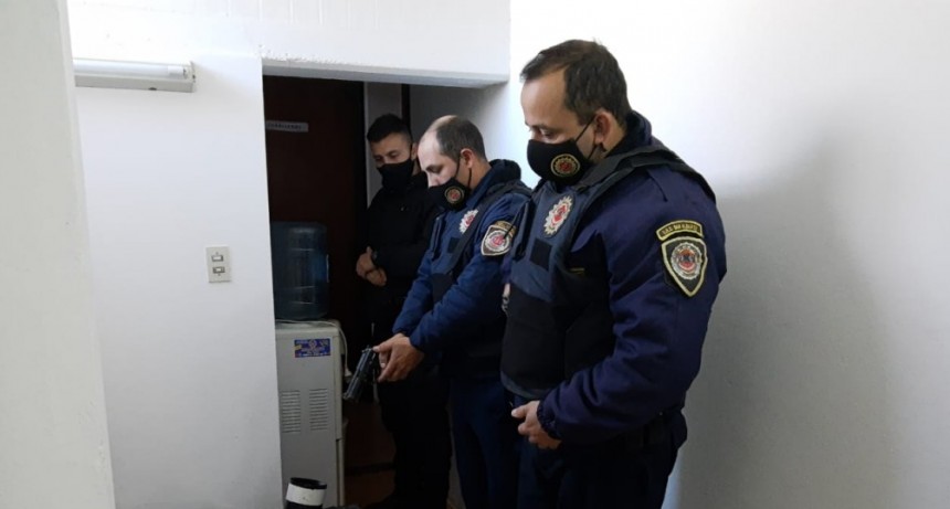 Agresiones, recupero de elementos robados y secuestro de marihuana