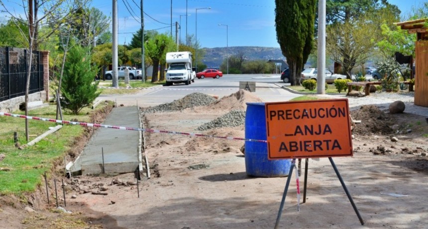 Comienzan nueva etapa de cordón cuneta en Nono