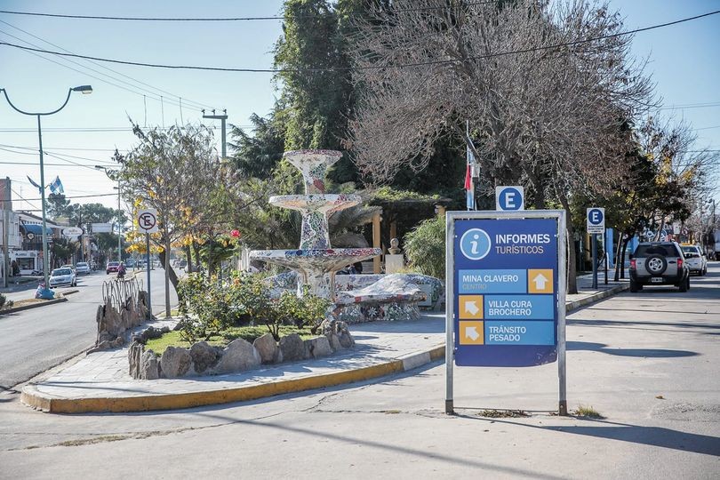 Convocatoria: Oficina de informes turísticos de Mina Clavero