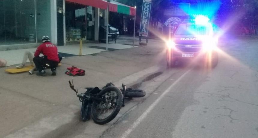 Joven con lesiones en un accidente de moto