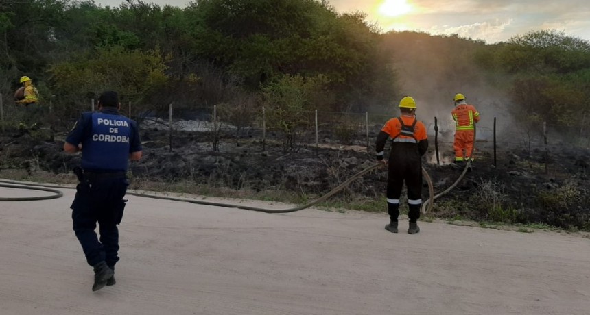 Incendio en el paraje La Gloria y La Florida