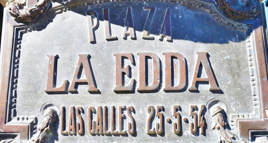 CUATRO CALLES PARA LA PLAZA