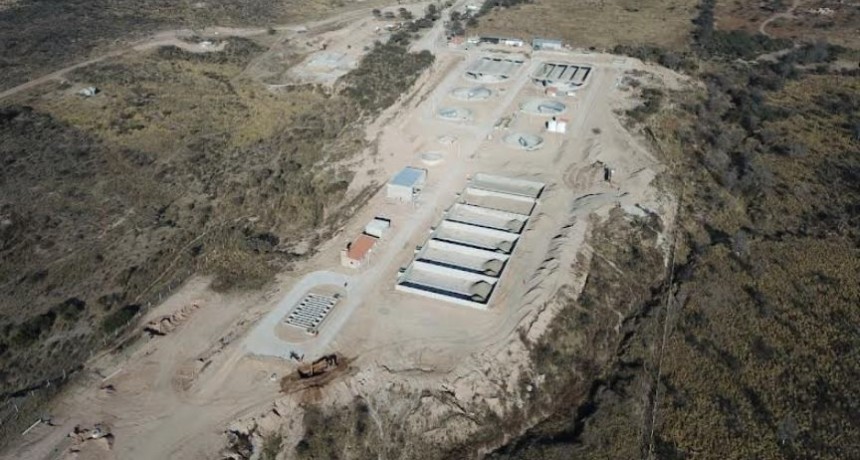 Mina Clavero y Cura Brochero: continúa la ejecución de la obra de saneamiento