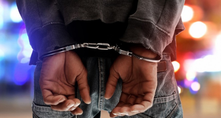 Detenidos por robo de bebidas en un local comercial