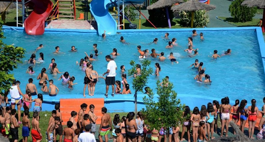 Convocan a profesores y ayudantes para la escuela de verano