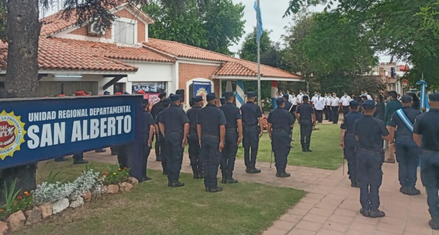 Acto del día de la policía de Córdoba en la Departamental San Alberto