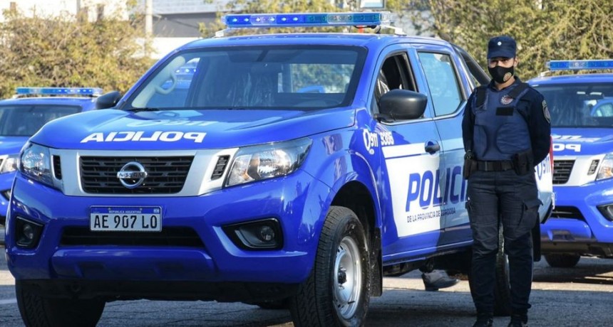 Dos personas fueron detenidas por robo y una por violencia familiar
